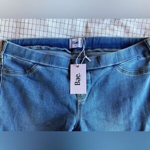 Bae the Label Under Belly Maternity Jeans, size Medium